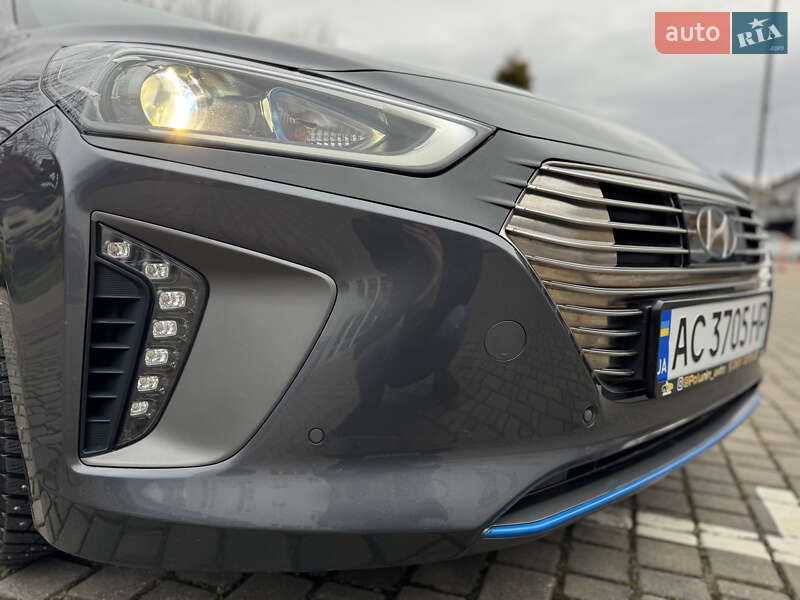 Хетчбек Hyundai Ioniq 2016 в Луцьку