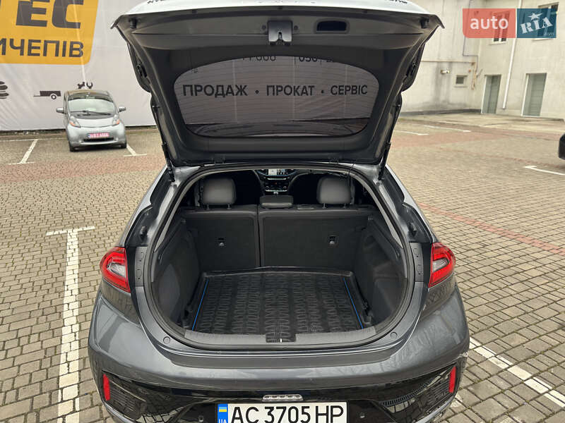 Хетчбек Hyundai Ioniq 2016 в Луцьку