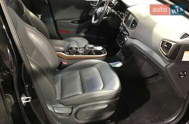 Хэтчбек Hyundai Ioniq 2017 в 
