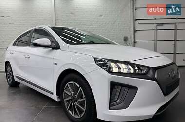 Хэтчбек Hyundai Ioniq 2019 в 