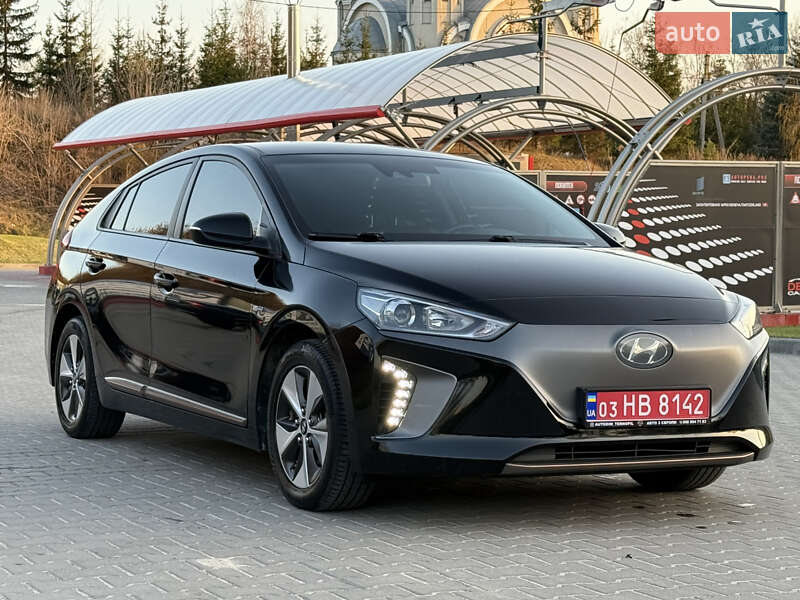 Лифтбек Hyundai Ioniq 2019 в 