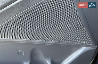 Лифтбек Hyundai Ioniq 2019 в 