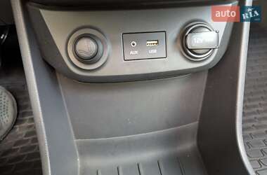 Хэтчбек Hyundai Ioniq 2016 в 