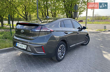 Ліфтбек Hyundai Ioniq 2021 в 