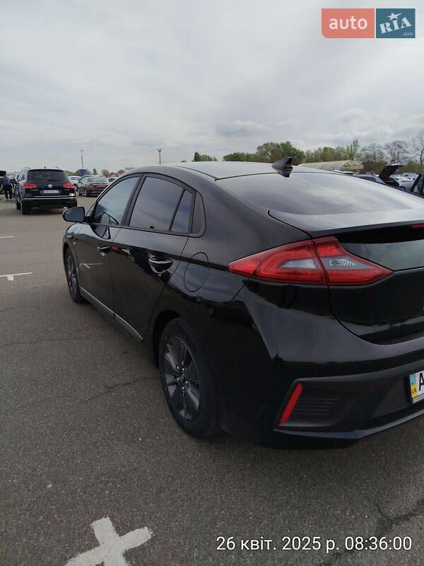 Хэтчбек Hyundai Ioniq 2018 в Обухове
