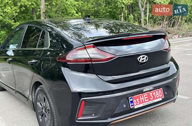 Хэтчбек Hyundai Ioniq 2016 в 