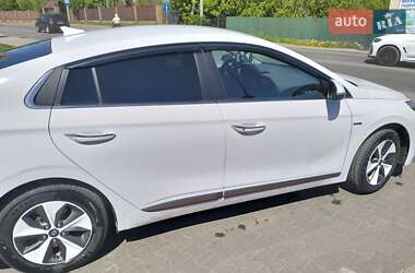 Лифтбек Hyundai Ioniq 2019 в 