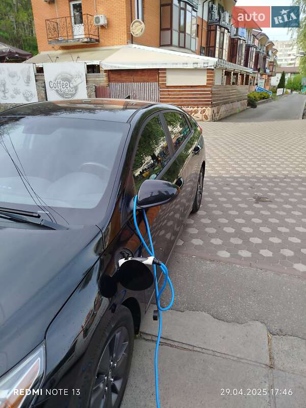 Хэтчбек Hyundai Ioniq 2018 в Обухове