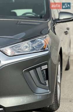 Лифтбек Hyundai Ioniq 2020 в 