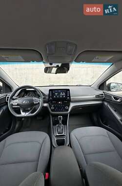 Лифтбек Hyundai Ioniq 2020 в 