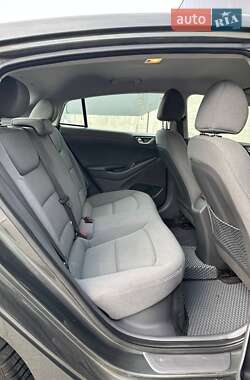 Лифтбек Hyundai Ioniq 2020 в 