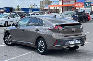 Лифтбек Hyundai Ioniq 2019 в 