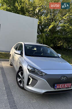 Хетчбек Hyundai Ioniq 2018 в 