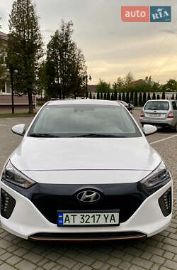 Хетчбек Hyundai Ioniq 2018 в 