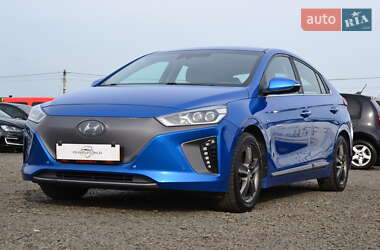 Хэтчбек Hyundai Ioniq 2016 в 