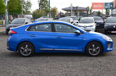 Хэтчбек Hyundai Ioniq 2016 в 