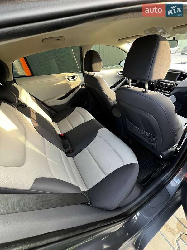 Хэтчбек Hyundai Ioniq 2017 в Виннице