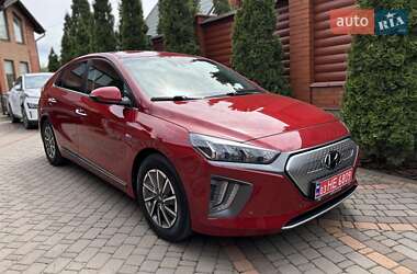 Ліфтбек Hyundai Ioniq 2019 в 