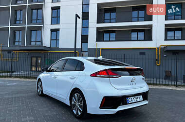 Ліфтбек Hyundai Ioniq 2019 в 