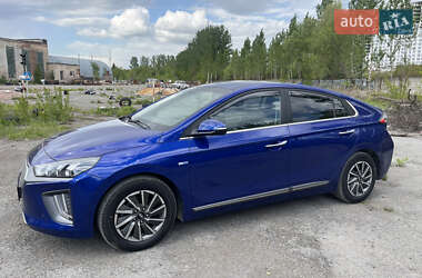 Лифтбек Hyundai Ioniq 2020 в 