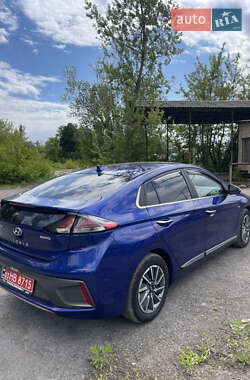 Лифтбек Hyundai Ioniq 2020 в 
