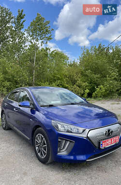 Лифтбек Hyundai Ioniq 2020 в 
