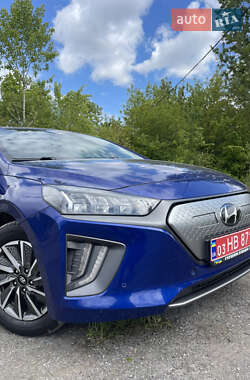 Лифтбек Hyundai Ioniq 2020 в 