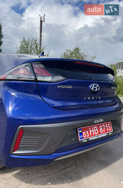 Лифтбек Hyundai Ioniq 2020 в 