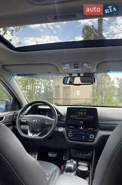 Лифтбек Hyundai Ioniq 2020 в 