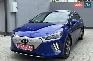 Лифтбек Hyundai Ioniq 2020 в 