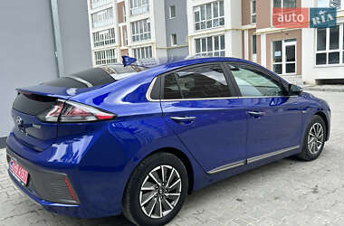 Лифтбек Hyundai Ioniq 2020 в 