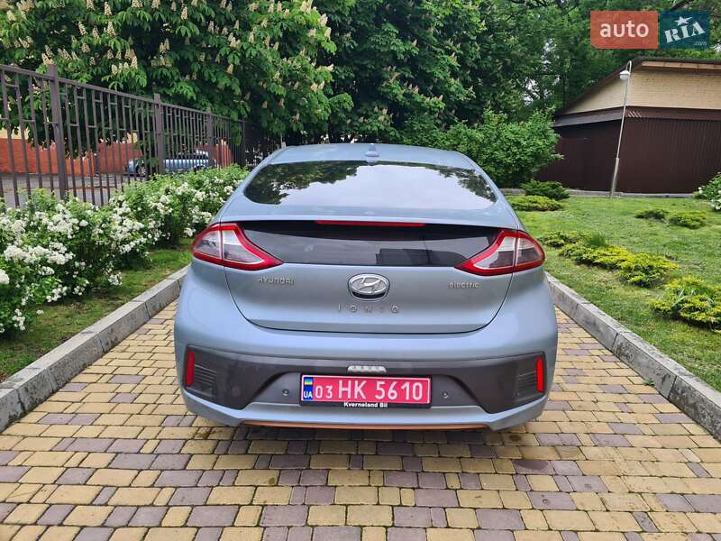 Хэтчбек Hyundai Ioniq 2018 в Виннице