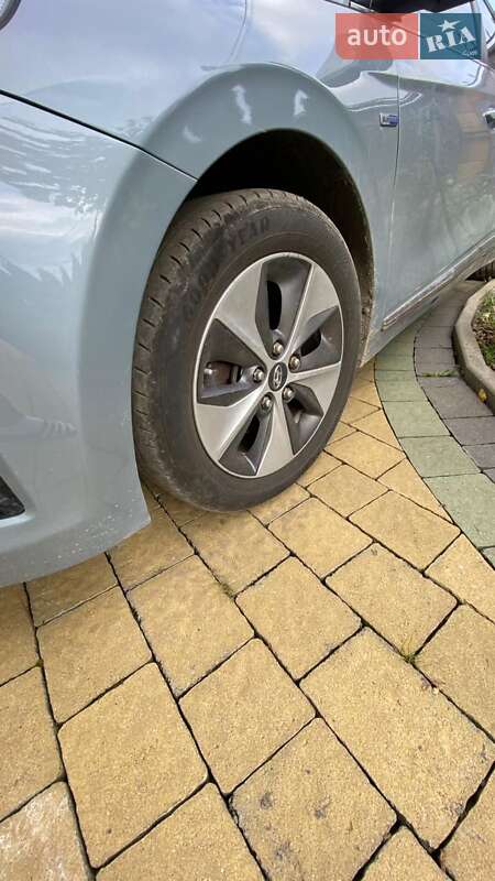 Хэтчбек Hyundai Ioniq 2018 в Ковеле фото 14 Хэтчбек Hyundai Ioniq 2018 в Ковеле