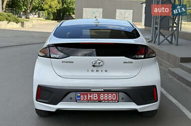 Ліфтбек Hyundai Ioniq 2020 в 