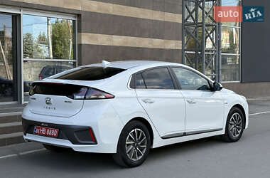 Ліфтбек Hyundai Ioniq 2020 в 