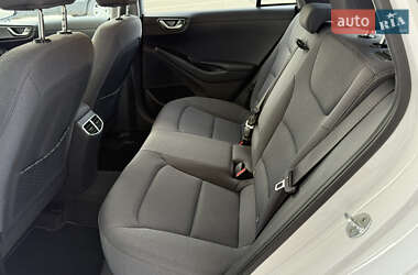 Ліфтбек Hyundai Ioniq 2020 в 