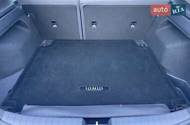 Лифтбек Hyundai Ioniq 2020 в 
