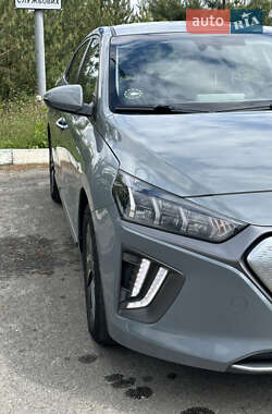 Ліфтбек Hyundai Ioniq 2019 в 