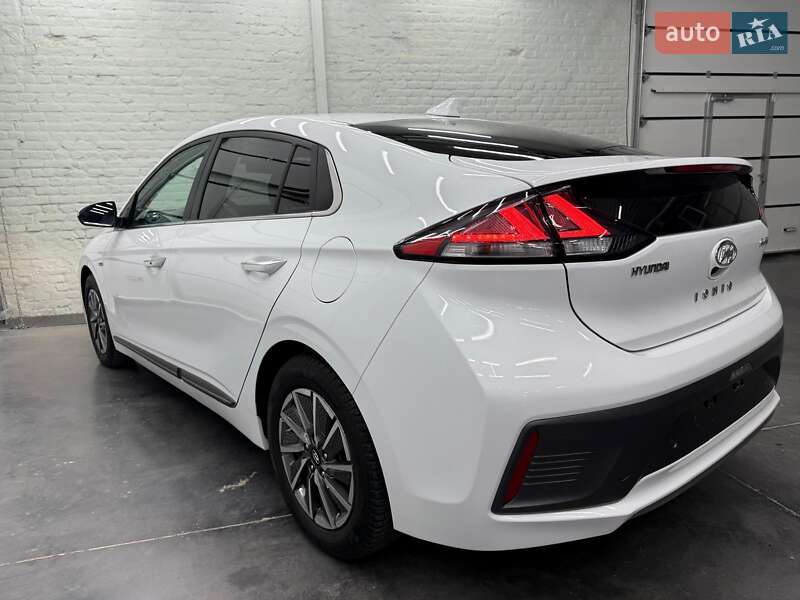 Хэтчбек Hyundai Ioniq 2019 в Луцке