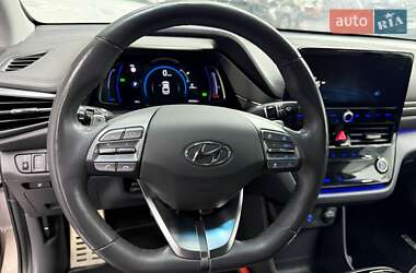 Хэтчбек Hyundai Ioniq 2019 в 