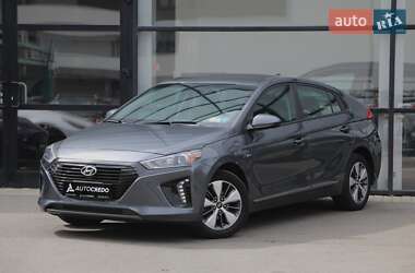 Хэтчбек Hyundai Ioniq 2019 в 