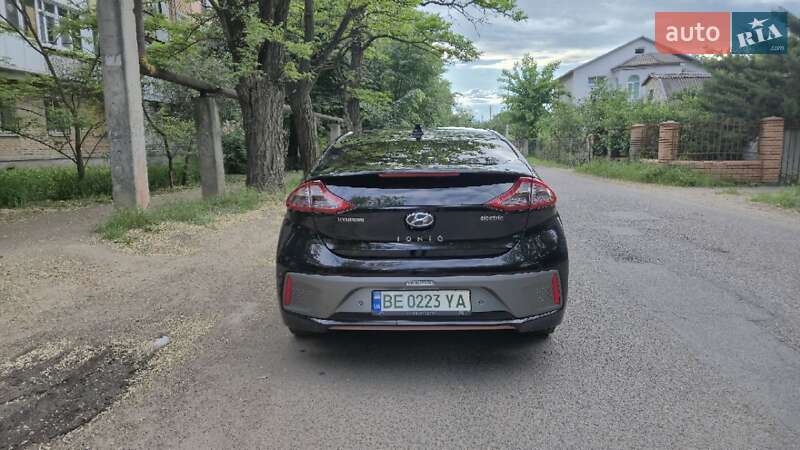 Хэтчбек Hyundai Ioniq 2016 в Николаеве