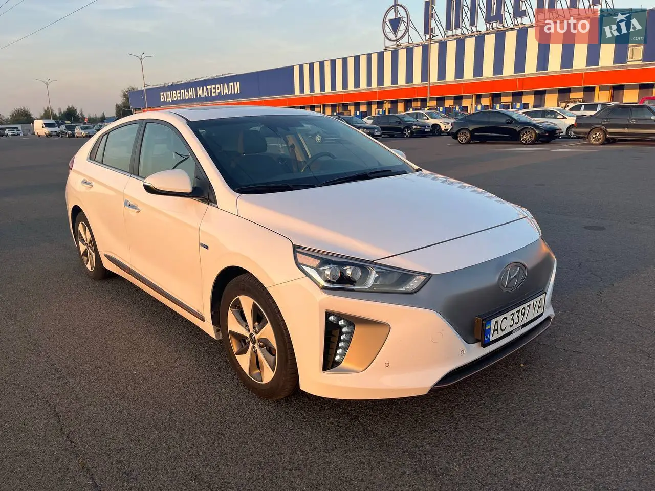 2017 Hyundai IONIQ - мініатюра 28