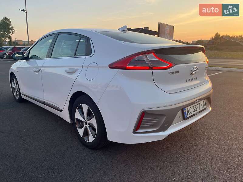 Хетчбек Hyundai Ioniq 2017 в Луцьку