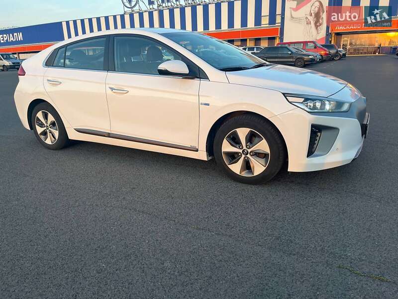 Хетчбек Hyundai Ioniq 2017 в Луцьку