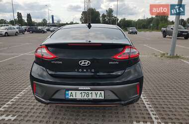 Хэтчбек Hyundai Ioniq 2017 в 