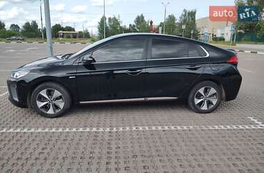 Хэтчбек Hyundai Ioniq 2017 в 