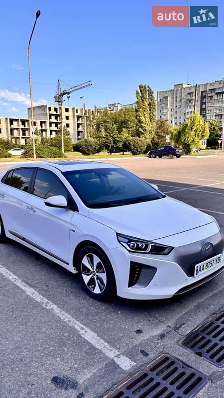 Хэтчбек Hyundai Ioniq 2018 в Кременчуге