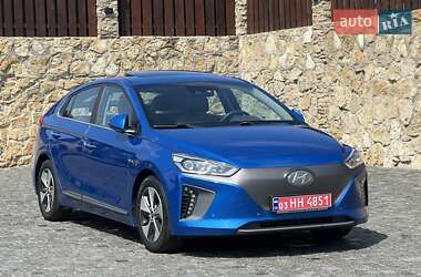 Хэтчбек Hyundai Ioniq 2017 в 