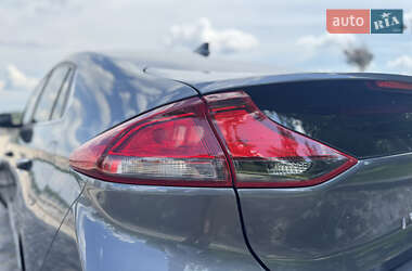 Ліфтбек Hyundai Ioniq 2020 в 